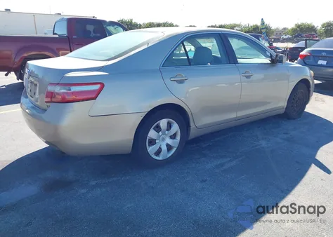2008 Toyota Camry Le z USA, uszkodzony, nr VIN 4T1BE46KX8U777506